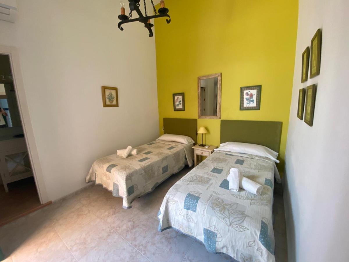 Apartamentos El Arco Кониль-де-ла-Фронтера Экстерьер фото